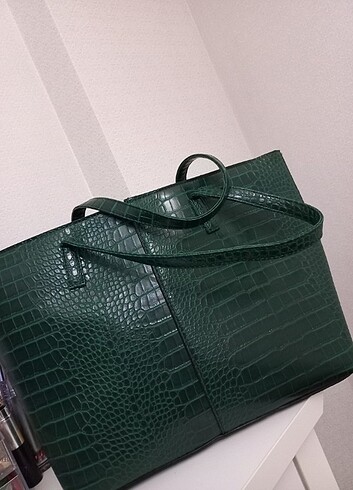 Haki yeşil çanta