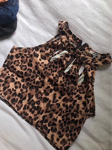 Leopar crop saten