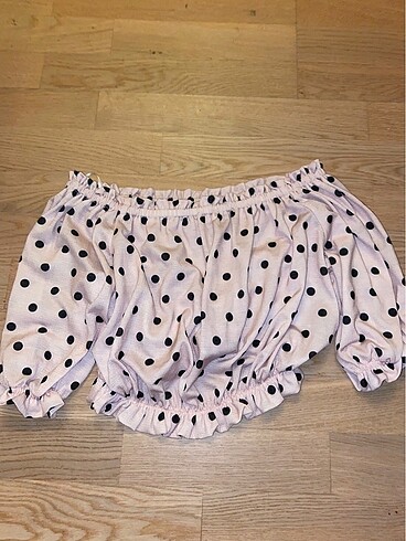 Pull and Bear Pull&bear puantiyeli pembe crop ust