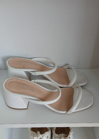 Hotiç 38 kalın topuk deri terlik - Görsel 2