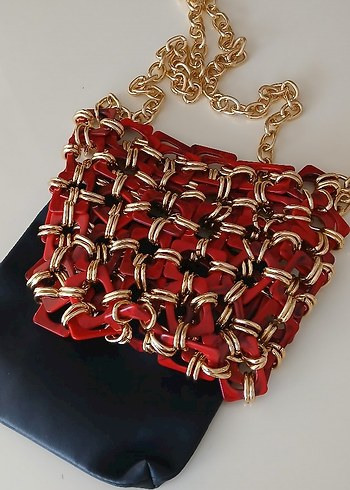 Kırmızı İşlemeli Zincir Detaylı Örgü Çanta - Görsel 8