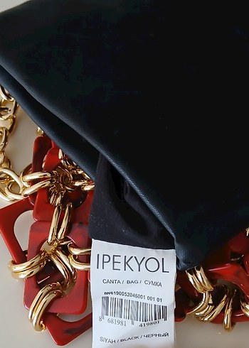 Kırmızı İşlemeli Zincir Detaylı Örgü Çanta - Görsel 12