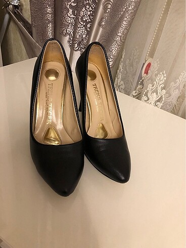 Zara Stiletto