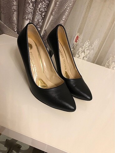 39 Beden Stiletto