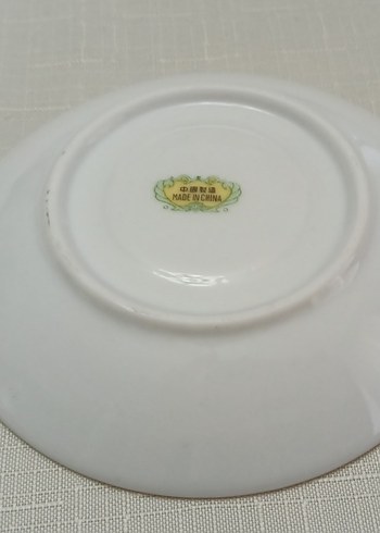 Beyaz İnce Kenarlı Porselen Fincanlar - Görsel 4