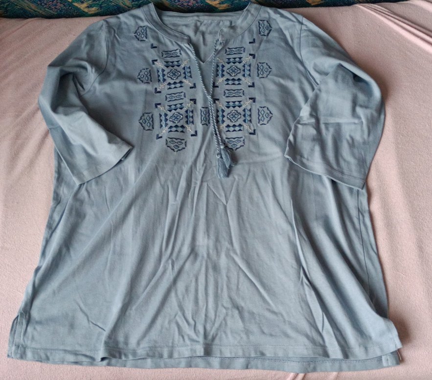 Nakışlı V Yaka Mavi Tunik - Görsel 2