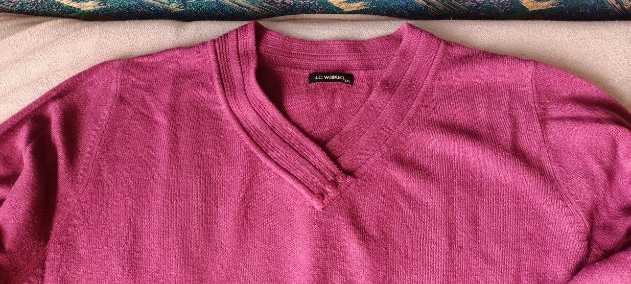 Bordo V Yaka Düğmeli Kadın Kazak - Görsel 2