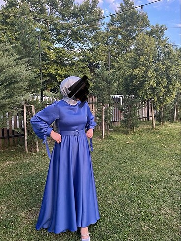 m Beden Saten görünümlü elbise