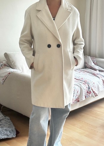 m Beden Tek Düğmeli Krem Renk Kaban