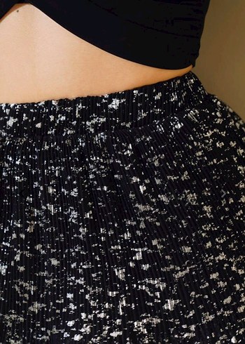 Kadın Siyah Fırfırlı Mini Etek - Görsel 4