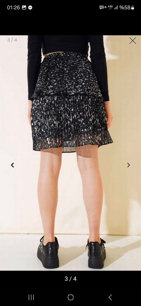 Kadın Siyah Fırfırlı Mini Etek - Görsel 3