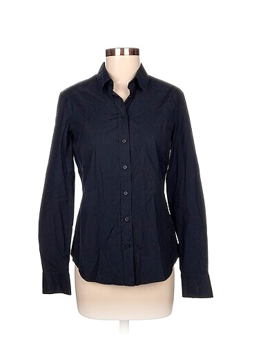 Gant T-shirt %70 İndirimli.