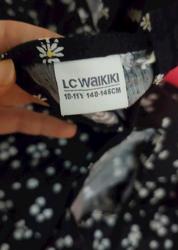 Kız Çocuk Siyah Çiçekli V Yaka Elbise - Görsel 3