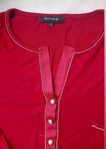 Düğmeli Kırmızı V Yaka Keten Bluz - Görsel 2