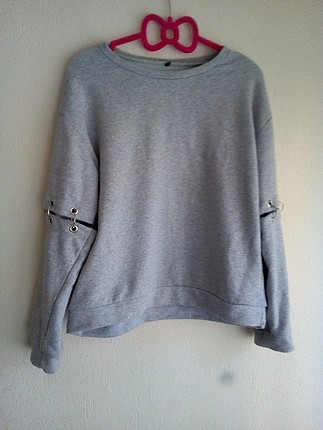 gri sweatshirt 