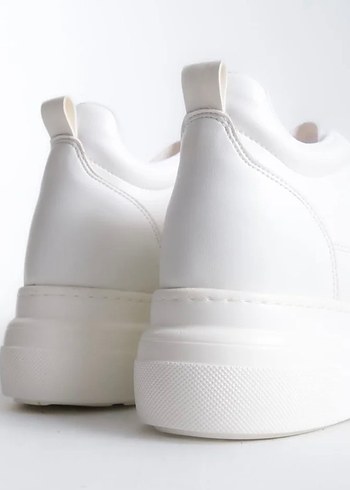 Beyaz Gizli Topuklu Kadın Spor Ayakkabı - Görsel 7