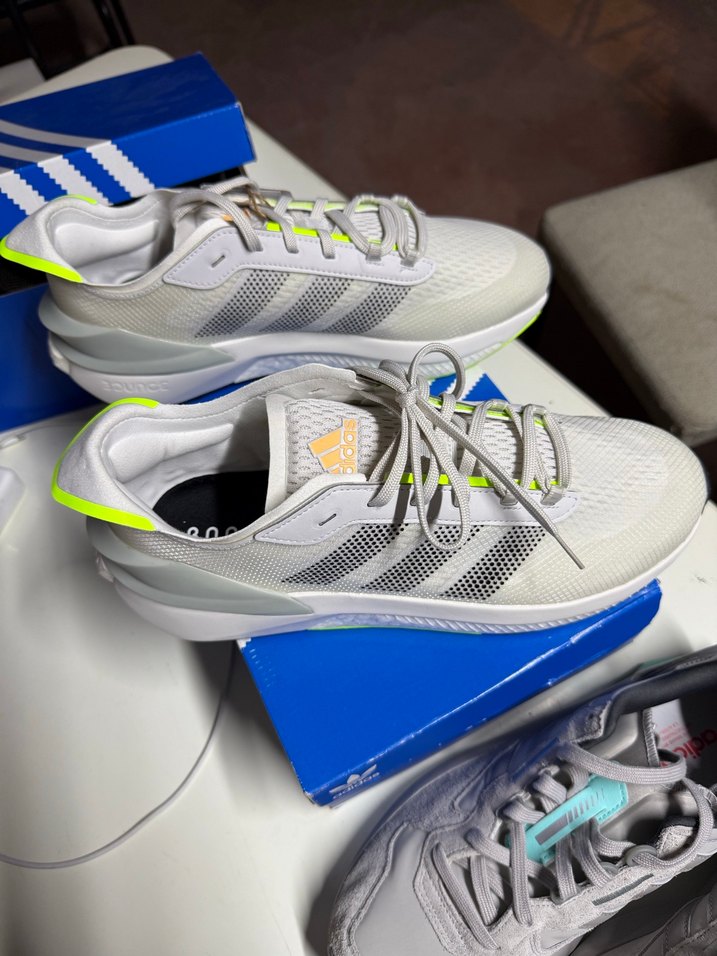 Adidas Erkek Gri Beyaz Spor Ayakkabı // Adidas avryn 44 numara - Görsel 3