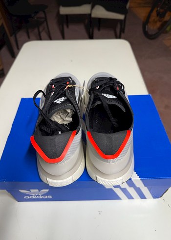 Adidas Gri Erkek Spor Ayakkabı // Adidas avryn 46.5 numara - Görsel 4