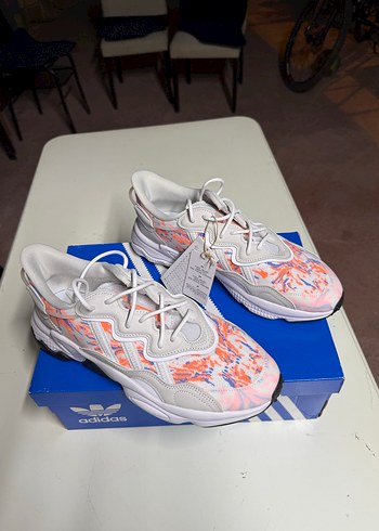 Adidas ozweego 45.5 numara - Görsel 3