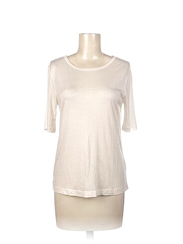 PreLoved T-shirt %70 İndirimli.
