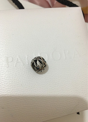 Y harfli orjinal pandora charm
