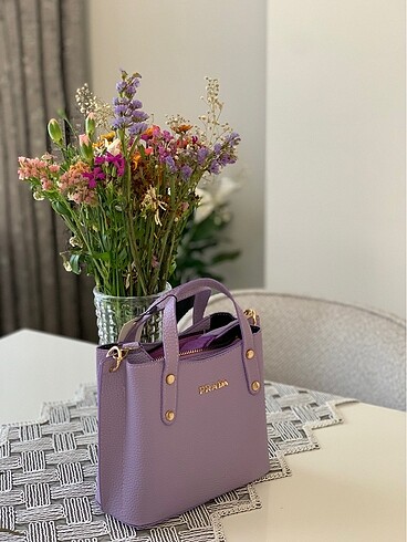 Prada çanta