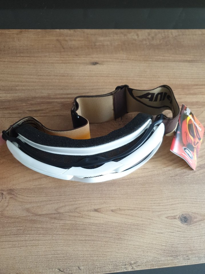 Alpina Beyaz Kayak Gözlüğü Velcro Bantlı - Görsel 3