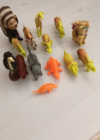  Beden Kahverengi ve Sarı Mini Dinozor ve Figür Seti