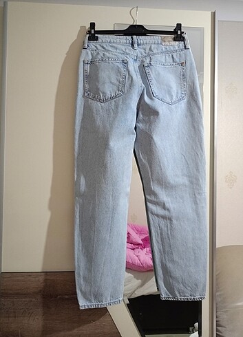 Mavi Yırtık Detaylı Mom Jean - Görsel 5