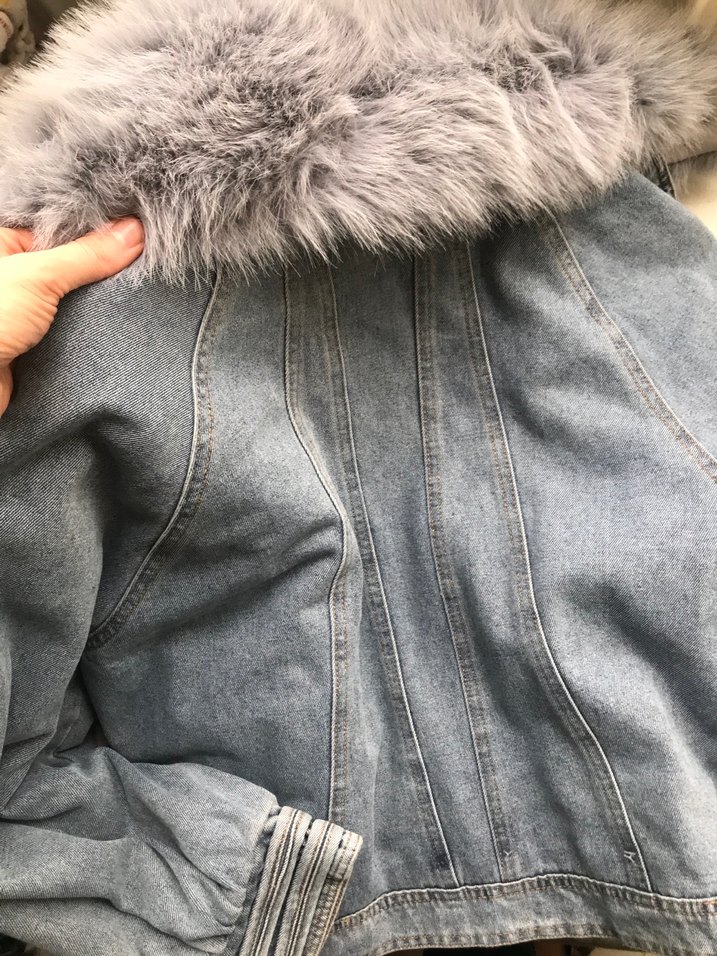 Kadın Açık Mavi Kürklü Nakışlı Denim Mont - Görsel 4