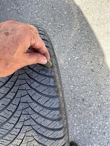 Beden siyah Renk 175 70 r13 lastik