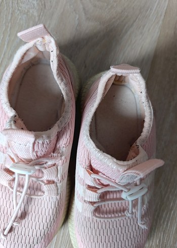 29 Beden Kız Çocuk Pembe Bağcıklı Spor Ayakkabı