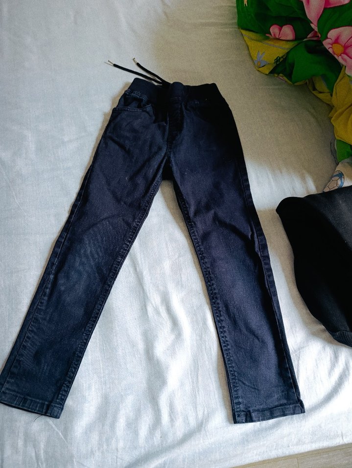 Erkek Çocuk Siyah Elastik Bel Kot Pantolon - Görsel 4