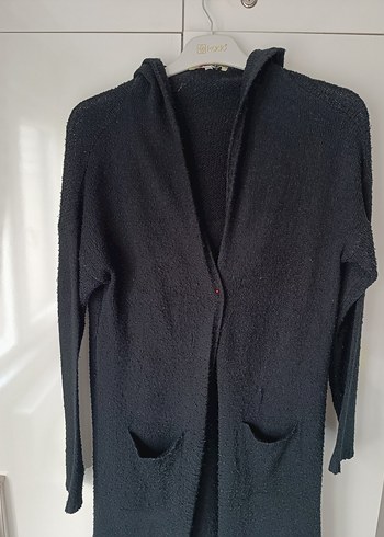 Uzun Siyah Kapüşonlu Triko Hırka - Görsel 2