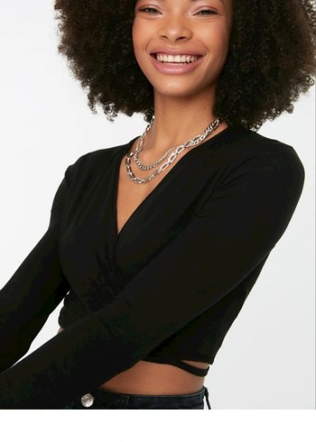 Siyah V Yaka Kemerli Kadın Bluz - Görsel 2