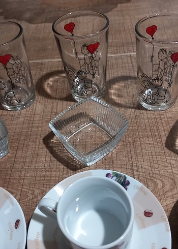 Renkli Desenli Beyaz Kahve Fincanı Seti - Görsel 5