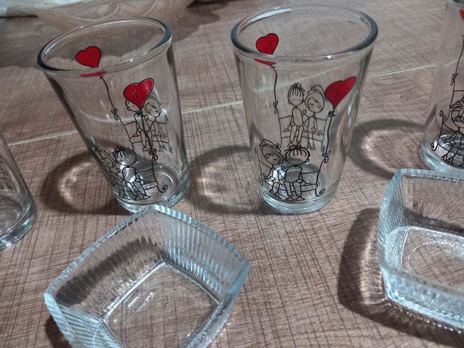 Renkli Desenli Beyaz Kahve Fincanı Seti - Görsel 4