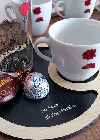 Beyaz Çiçek Desenli Porselen Fincan ve Bardak Seti - Görsel 2