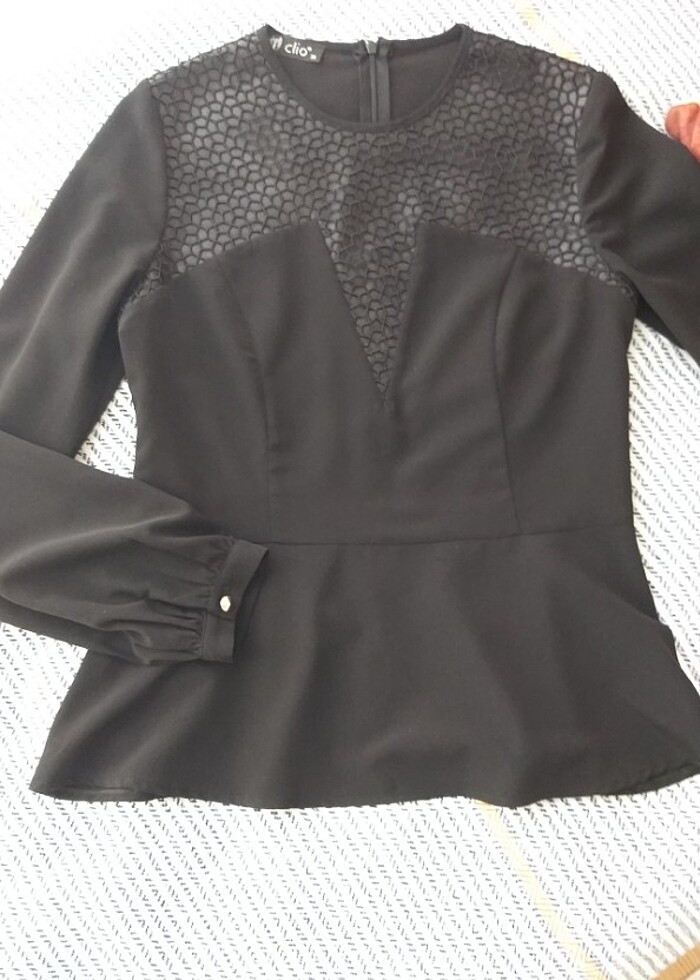 Siyah Gömlek  - Görsel 2