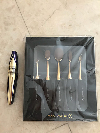 Max factor hediyeli set