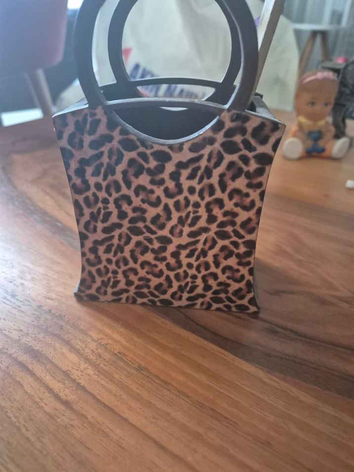 Kahverengi Leopar Desenli ahşap kalemlik - Görsel 2