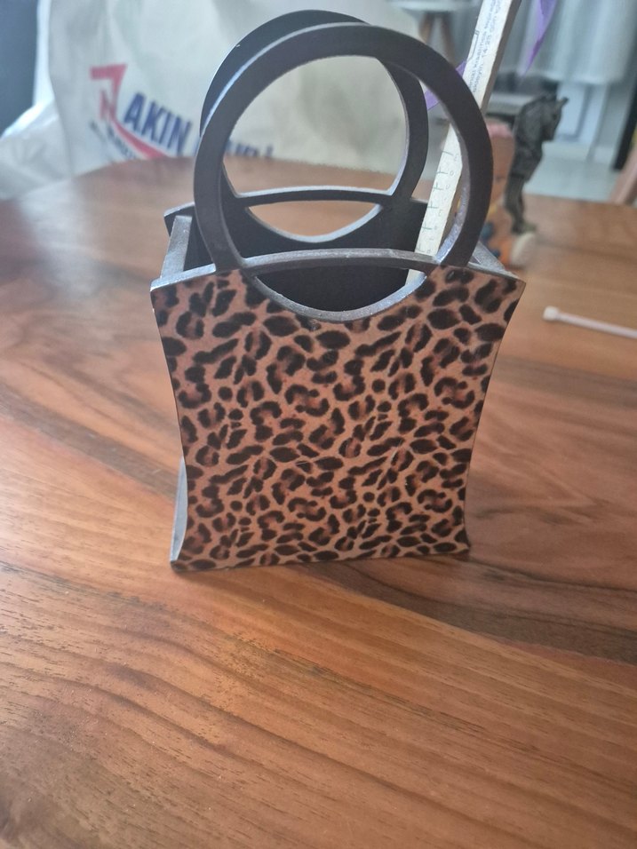 Kahverengi Leopar Desenli ahşap kalemlik - Görsel 5