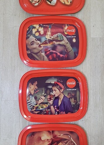 4 adet Coca Cola metal koleksiyon tepsi 