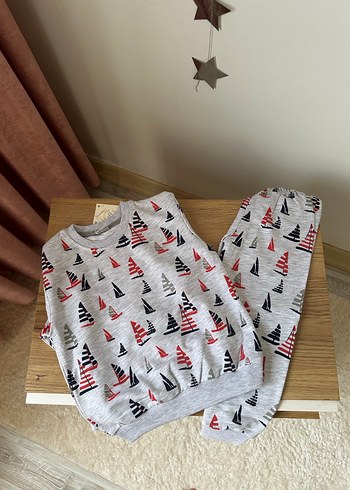 2 Yaş Beden Erkek çocuk Gri Baskılı pijama takımı
