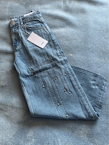 Bershka Bershka taşlı pantolon