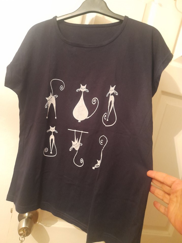 Siyah Baskılı Kadın T-shirt - Görsel 2