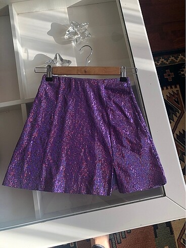Bershka pullu etek