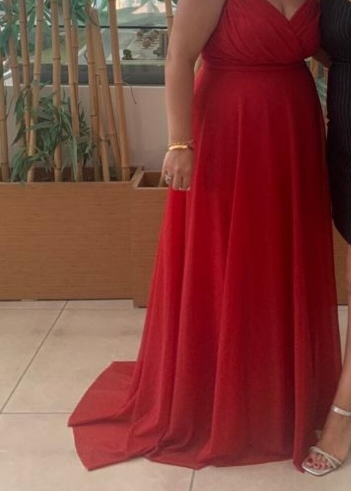 Uzun  kırmızı abiye  - Görsel 3