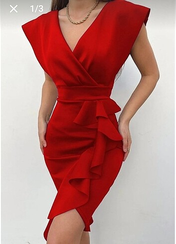 Kırmızı volanlı abiye elbise