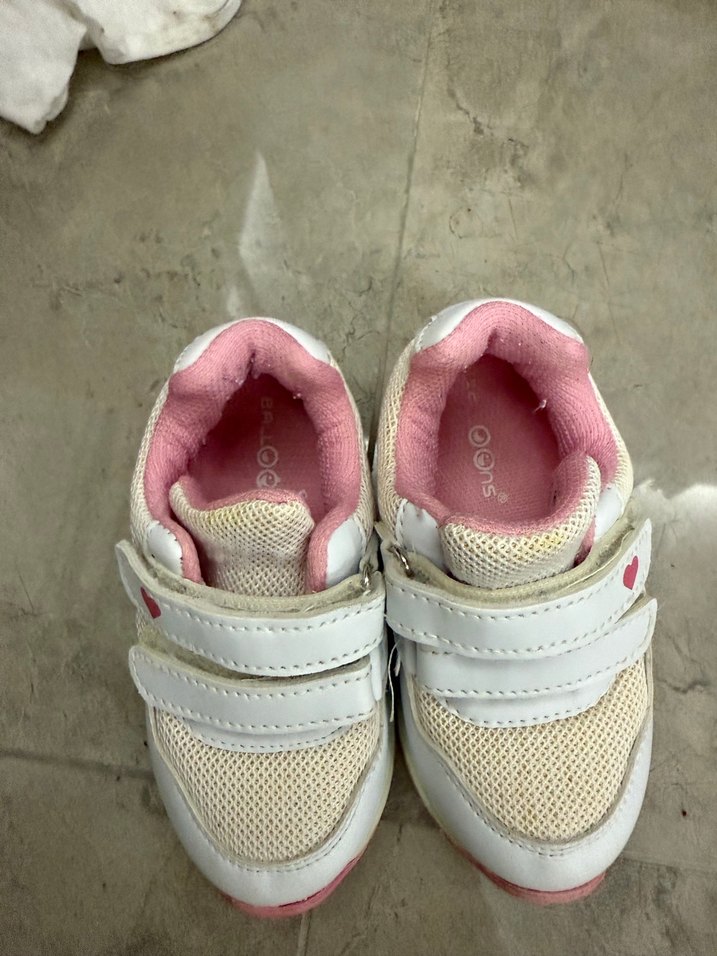 Kız Çocuk Beyaz Cırtcırtlı Spor Ayakkabı - Görsel 2